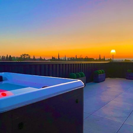 Saint Remy De Provence Roof Top Avec Jacuzzi מראה חיצוני תמונה